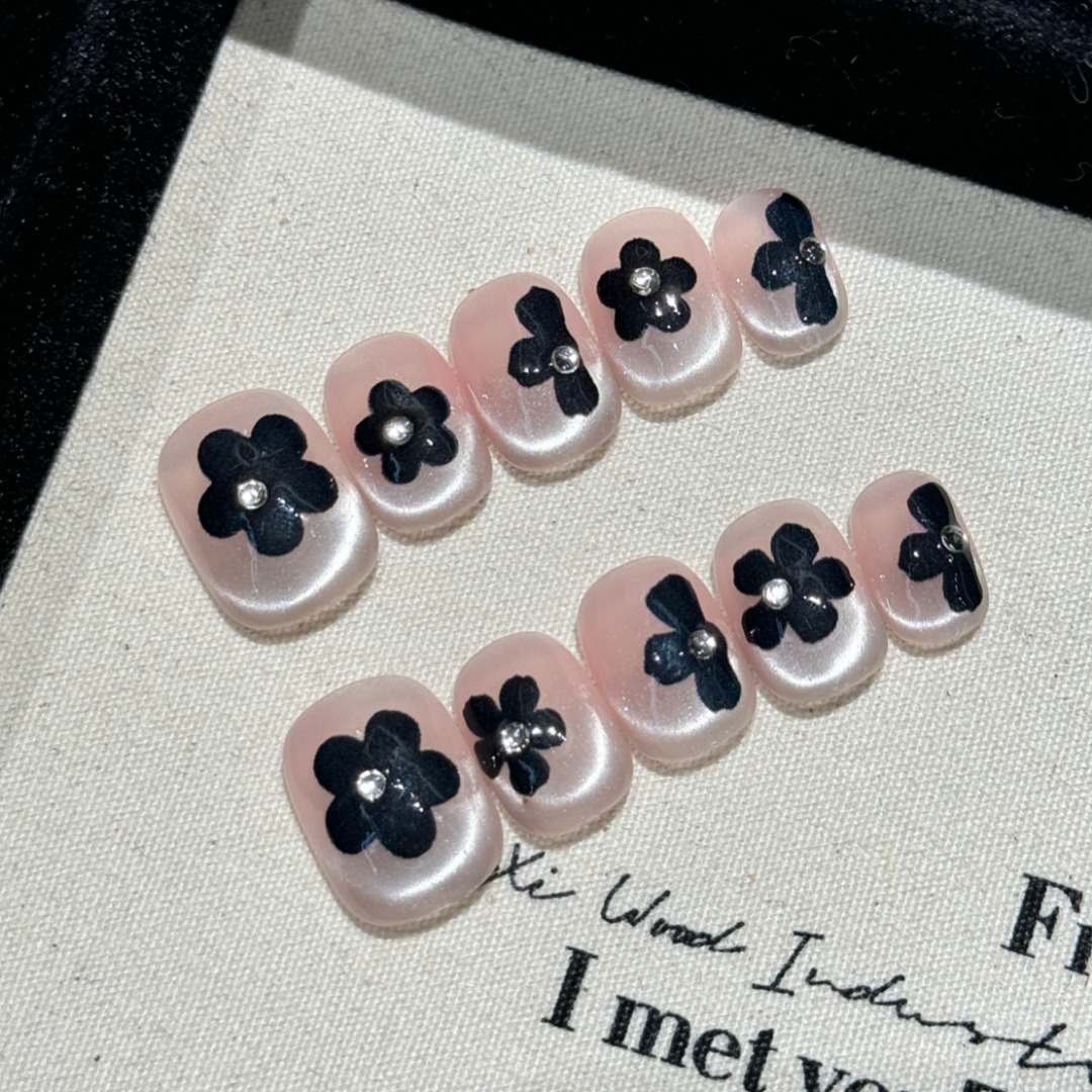 Resin Art Using Flowers - 10 Buah Seni Kuku Bulat Pendek