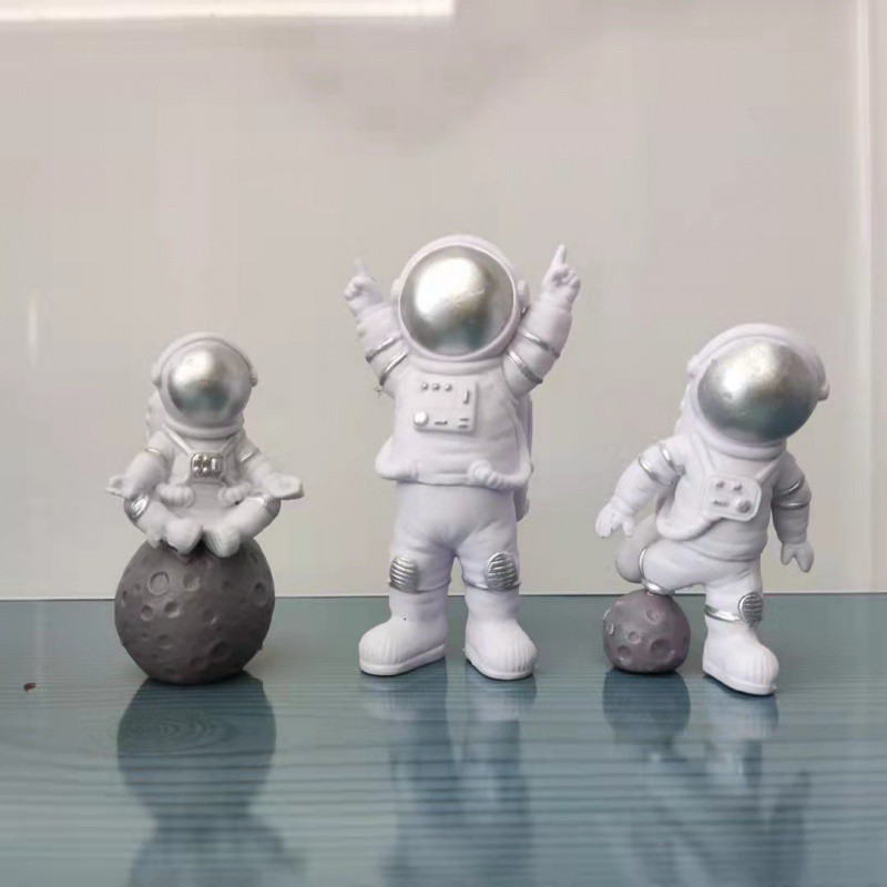 Hiasan Atas Kue Astronot untuk - Resin Art Alphabet ulasan dan harga